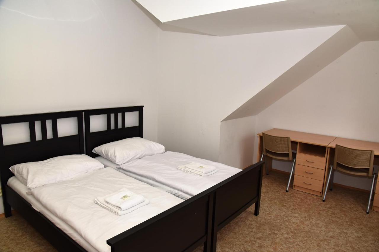 Zamek Racice Hotel Exterior photo